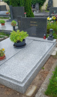 /album/dvouhroby/20250606-102018-jpg/