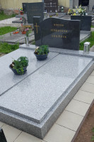/album/dvouhroby/20250606-102213-jpg/