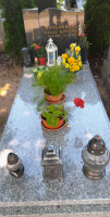 /album/jednohroby/20250613-095600-jpg/